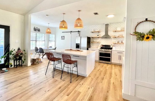 Cedar Creek House | Modern Country Serenity