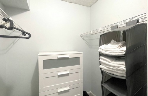 Brandon Apartment | Modern & Cozy Apt Tampa! - Great location W/D, Full Kitchen, Toiletries included