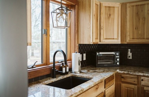 Nellysford Cabin | Modern Design | Golf Course View | Arcade | Hiking