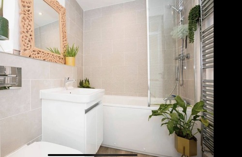 Newbold Verdon House | Modern, detached countryside escape with 3 bedrooms