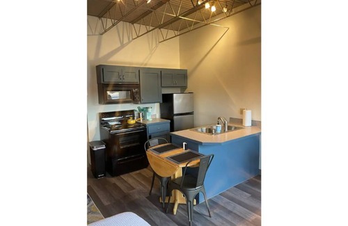 Tahlequah Apartment | Modern Downtown Studio living! Walker’s paradise!