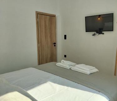 Katakolo Apartment | Modern elegant escape on the Ionian coast, near Ancient Olympia