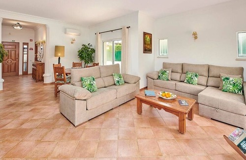 Branqueira Villa | Modern Family Villa, Spacious Interiors, A/C, Private Garden & Pool close to Santa Eulália Beach!