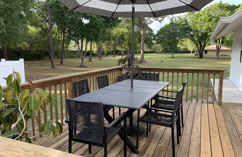 Braden River House | Modern farmhouse in the heart of UTC - Seclusion, yet close to everything!