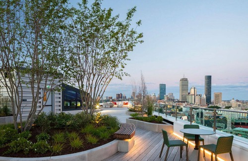 Fenway–Kenmore Apartment | Modern Fenway Studio w/W/D, Roof & Gym, nr Fenway Park, by Blueground