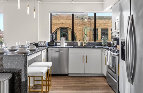 Wholesale District Apartment | Modern Flat off Meridian - Walk Anywhere Downtown