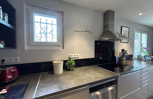 Saint-Genies-de-Comolas House | Modern Villa with Private Pool and Game Room – Ideal for 10 People