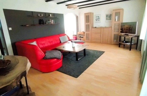 Arrach Apartment | Modern Genütliche Ferienwohnung mit Terrasse