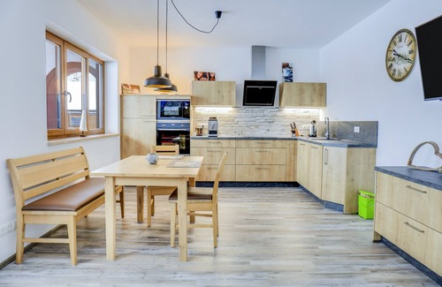 Garmisch-Partenkirchen Apartment | Modern Holiday Apartment "Schachen" with Mountain View, Wi-Fi & Balcony