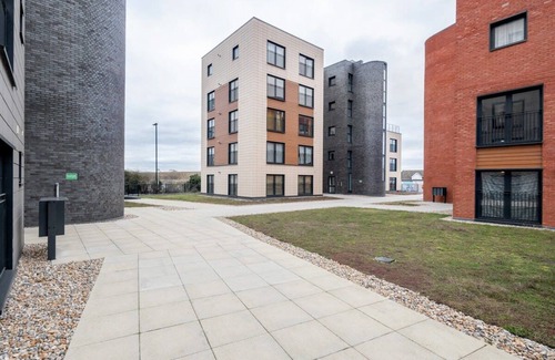 George Green Apartment | Modern Heathrow 1 Bed Apartment