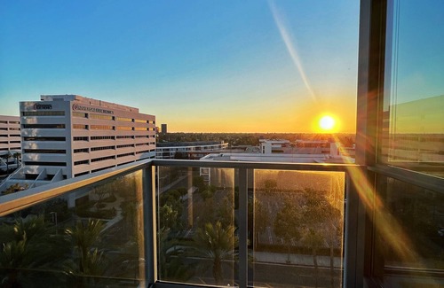 Santa Ana Apartment | Modern High Rise - 2BR 2BA, Pool, Gym, and Amazing Sunset Views!