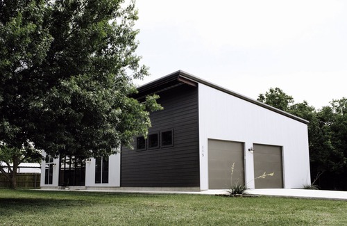 New Braunfels House | Modern Hill Country Home