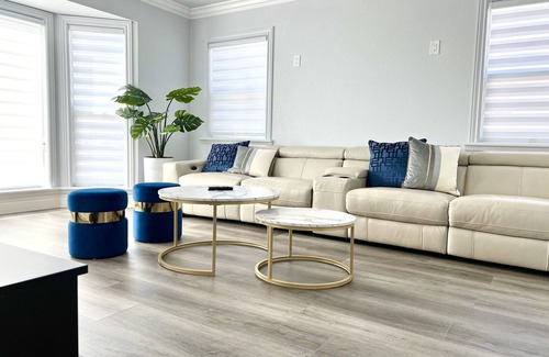 San Gabriel House | Modern Home in SGV - Fast Wifi, Sleeps 7, 15 Min from DTLA/Pasadena!