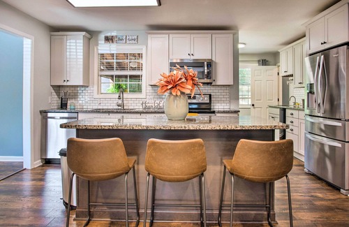 Clemson House | Modern Home w/Yard + Deck, 1 Mi to Clemson U!