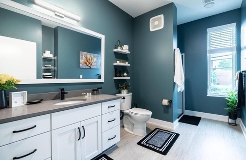 Olde Towne East Condo | Modern Homely Condo, Downtown, Long Stays Welcome