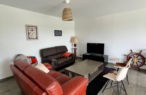 Groix House | Modern House Near Beach and Village in Groix