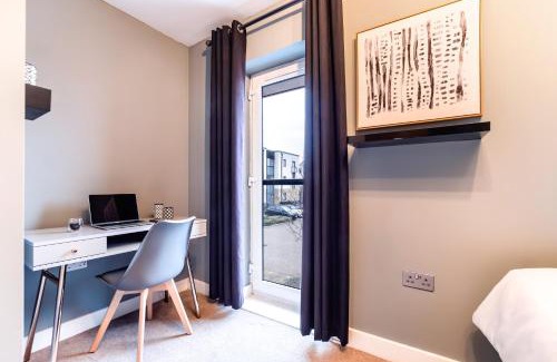 Peterborough House | MODERN HOUSE near the CITY CENTRE