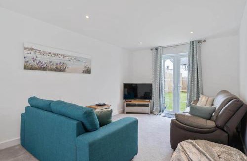 Camborne House | Modern House nr Gwithian Beach & St Ives