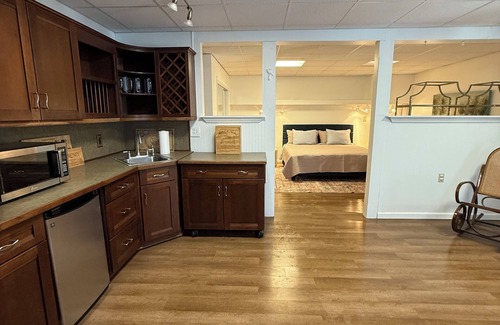Charlevoix House | Modern, Huge, Hot Tub, Game Room! <1 mile from Lk Michigan, ADA & kid friendly!