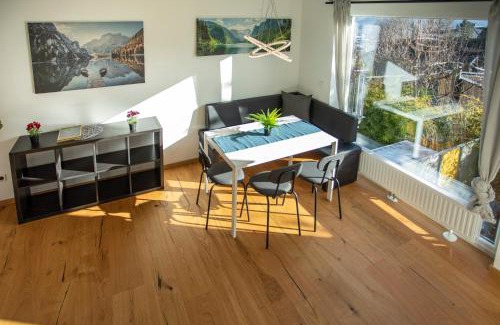 Innsbruck Apartment | Modern Innsbruck Mountain Apartment I Free Parking