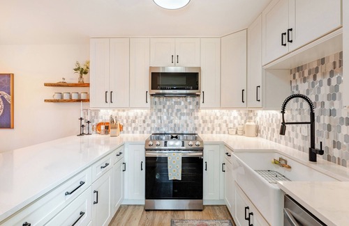 Jupiter Plantation Condo | Modern Jupiter Escape-Minutes to Beach, Pool, Waterfront access-Monthly Rental