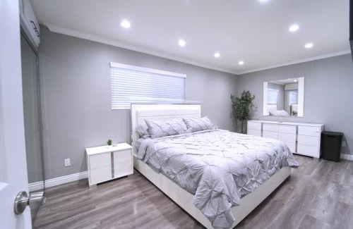 Panorama City House | Modern LA Home - King Bed, Outdoor Living, Firepit