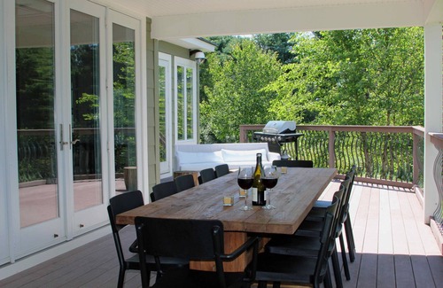 Belfast House | Modern & Large Oceanfront Home Close To Downtown And Amenities