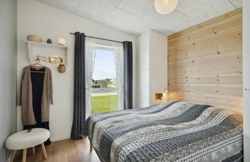 Hjarbæk House | Modern Light House With Terrace Near The Fjord