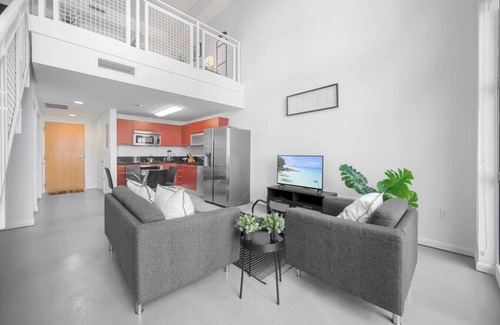 Downtown Miami Condo | Modern Loft Across from Bayside