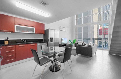 Downtown Miami Condo | Modern Loft Across from Bayside