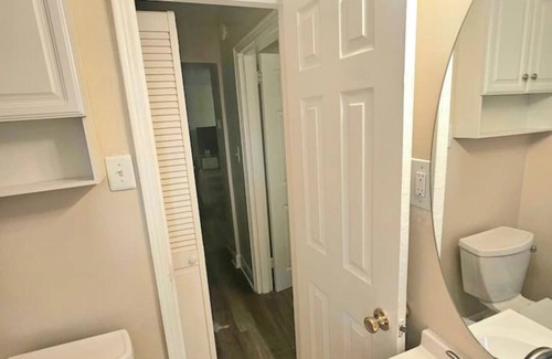 Washington Highlands Apartment | Modern Minimalist Haven 1BD 1BA Apt in SE DC WiFi