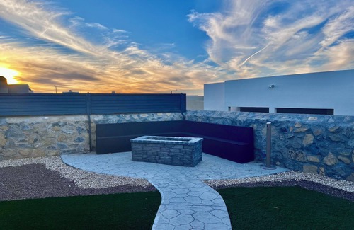 Chamberino House | Modern Mountainside Pool House with Sunset Views on West Side