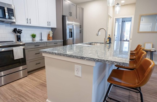 Athens Apartment | Modern, New Apt | Pool | Long Stays