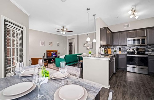 Fossil Creek Apartment | Modern Oasis 2 Bedroom 2 Bath Apartment with Pool