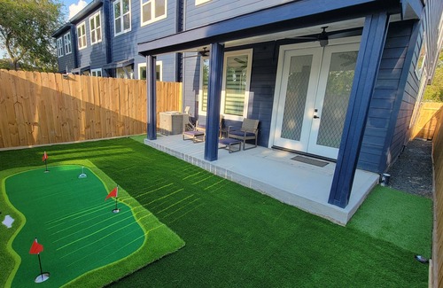 Northside House | Modern Oasis - Charming 3-bedroom 3.5 bath near downtown