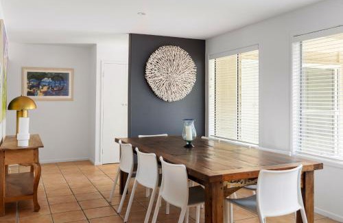 Noosa Heads House | Modern Oasis in Noosa Heads