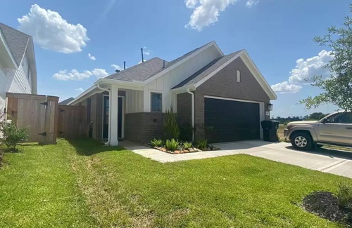 Magnolia House | Modern Oasis Private BD+BATH+13 min from Ren Fair