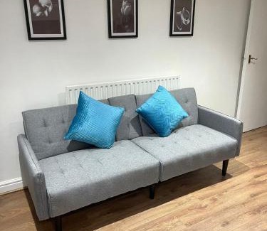 Leeds Apartment | Modern One-bed Flat in Armley