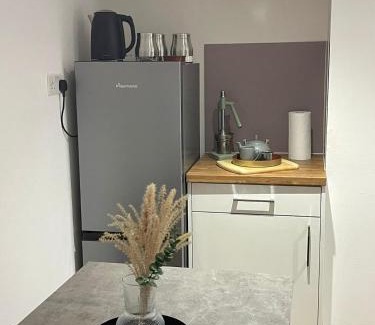 Leeds Apartment | Modern One-bed Flat in Armley