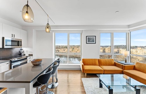 Jamaica Plain Apartment | Modern Penthouse 2BR 2BA Stunning Lake Views