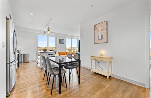 Jamaica Plain Apartment | Modern Penthouse 2BR 2BA Stunning Lake Views