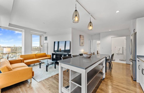 Jamaica Plain Apartment | Modern Penthouse 2BR 2BA Stunning Lake Views