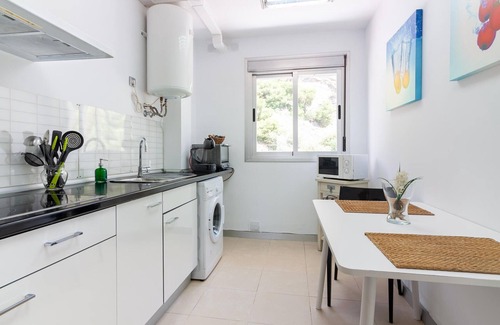 Campos Eliseos Apartment | Modern Penthouse with Private Solarium and Stunning Views, Close to Beach and Historic Center