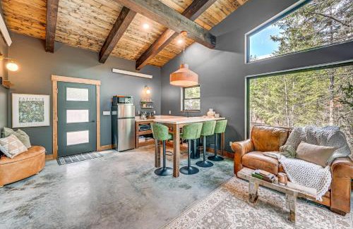 Polson House | Modern Polson Cabin with Deck Near Flathead Lake!