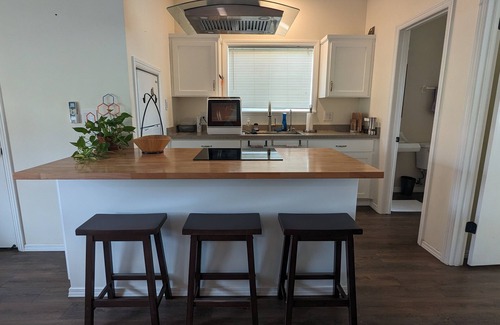 Chico House | Modern, Private Countryside House. Peaceful Nature, Non-Toxic Soaps & Cleaners.