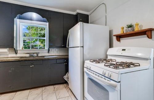 Freetown - Port Rico House | Modern Private Room in a Shared Home at Lafayette