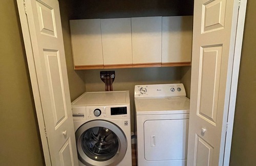 Knowlton Condo | Modern, Quiet, and Convenient 3BR Condo in Knowlton
