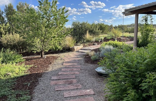 Canoncito House | Modern Ranch on 27 acres 18 min from Santa Fe