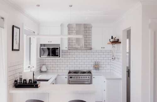 Bellerive Apartment | Modern refurbished unit in charming Bellerive