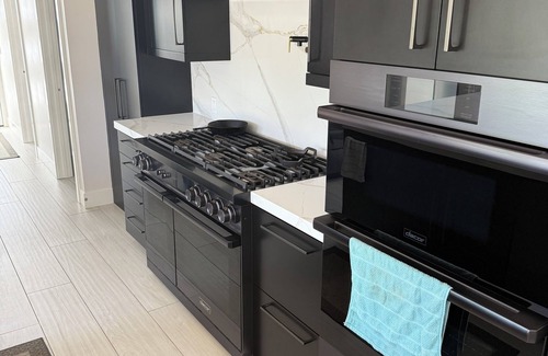 Seal Beach House | Modern Seal Beach Retreat Walk to Pier Relax & Explore OC Attractions